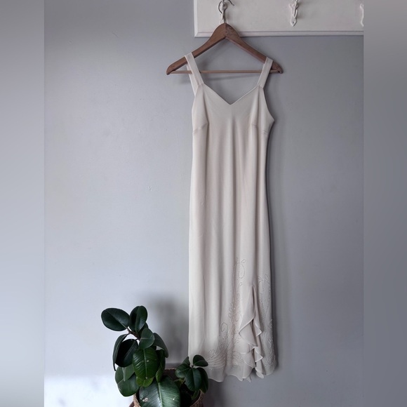 Vintage Dresses & Skirts - Vintage Ivory Minimalist Wedding Dress | Women’s Small